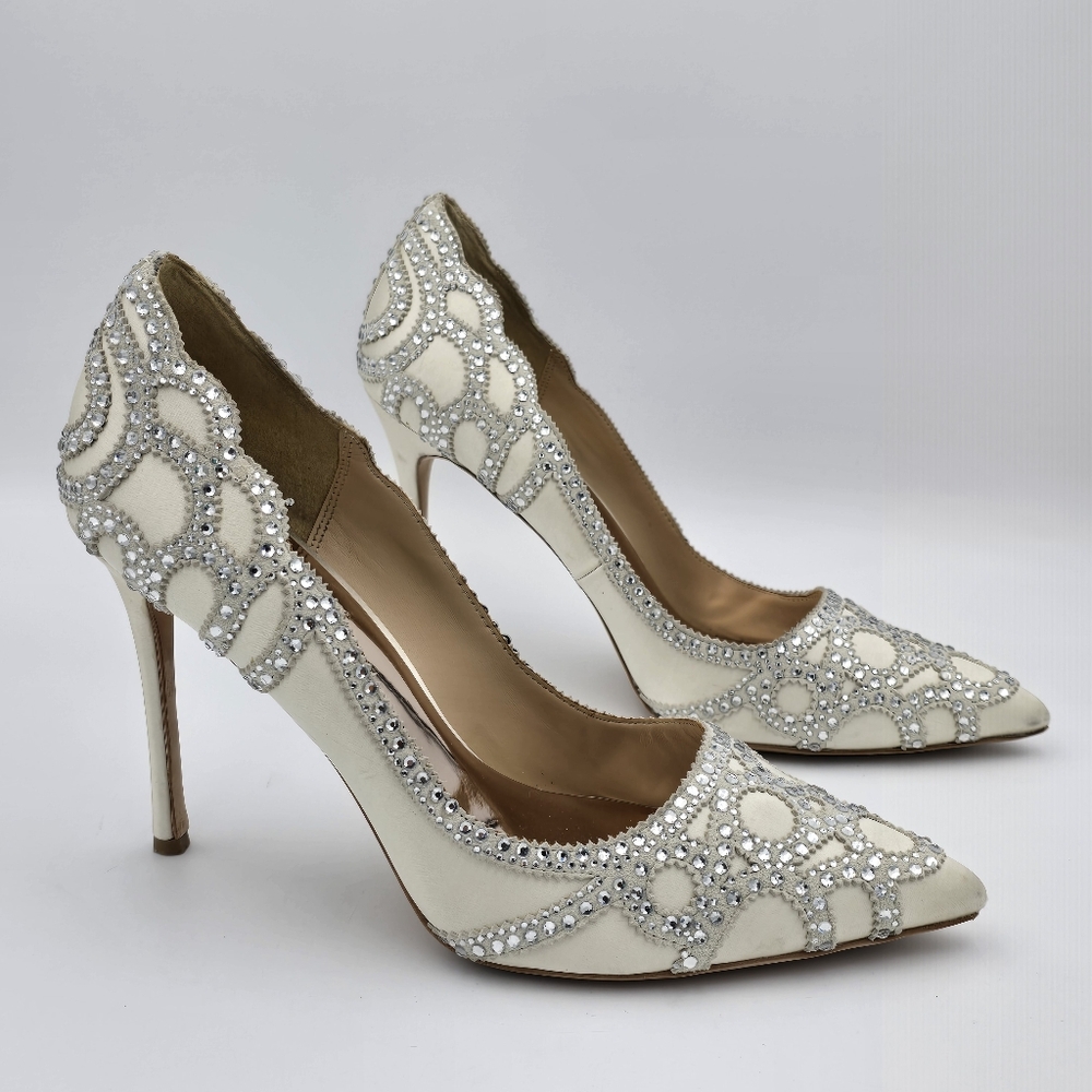 Badgley Mischka Rouge Pointy-Toe Pumps, Ivory, Women's 9